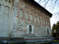 BISERICA BALINESTI